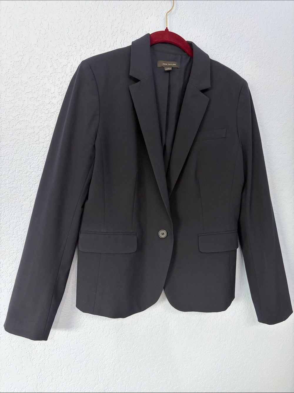 Ann Taylor Black Single-Button Tailored Blazer Size 8